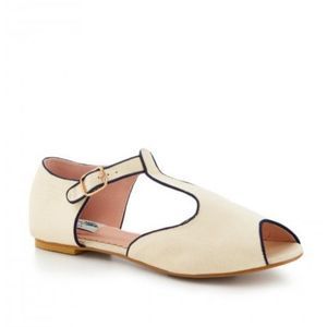 Lulu Hun Elegant Cream Women's Sandals with Buckle